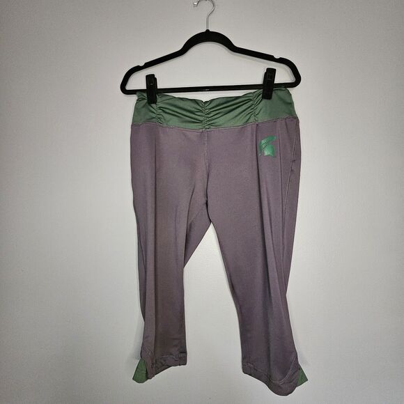 Knights Apparel Michigan State MSU Cropped Leggings L Gray/Green Football Fan - Picture 1 of 6
